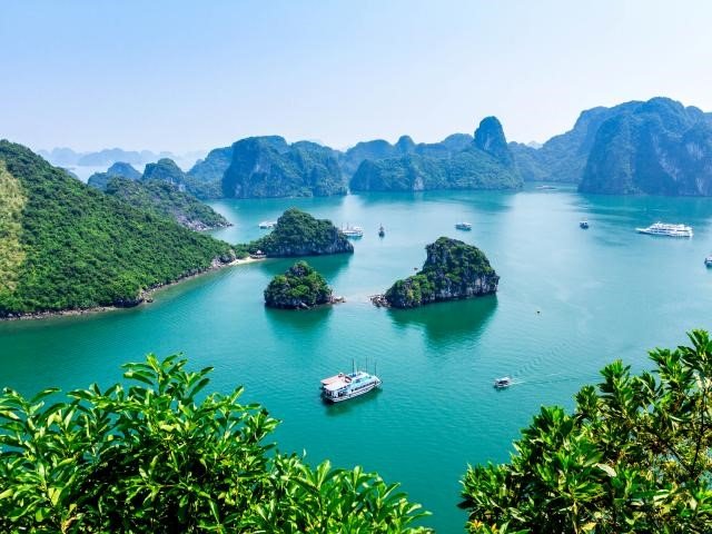 5 DAYS HANOI – HALONG – NINH BINH